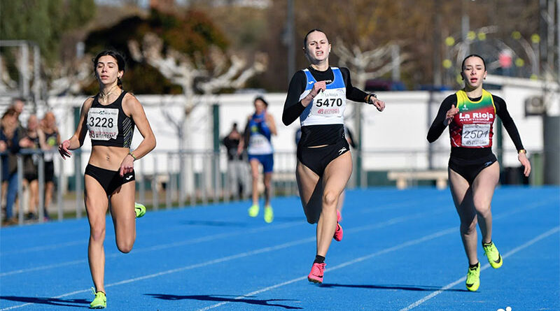 El Adarraga decide este sábado los títulos de clubes de La Rioja en Pista Corta