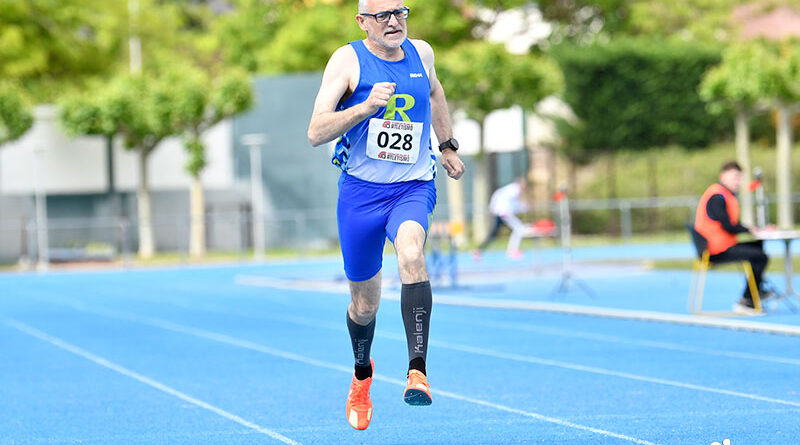 José Julián Martínez consigue el oro mundial Master por equipos en el cross de Daegu