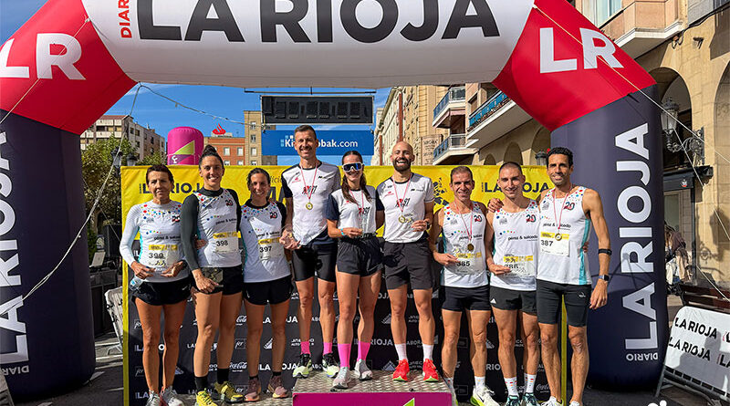 El equipo mixto de Policía Nacional y Fisioterapia Pérez y Salcedo en hombres y mujeres vencen en la II Carrera de Empresas de La Rioja